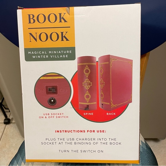 ❄️ Handcrafted Book Nook Magical Miniature Winter Village ❄️ - Picture 3 of 5